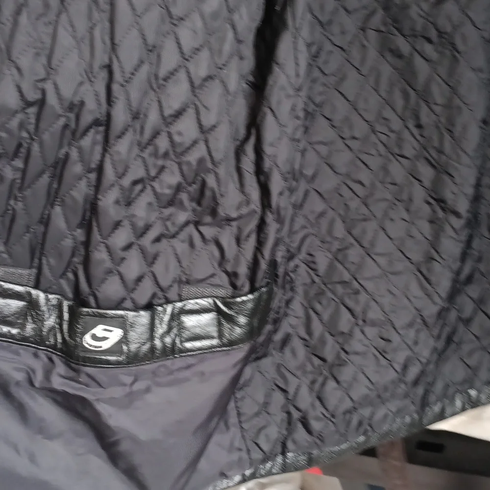 Leather jacket - Picture 2 of 3